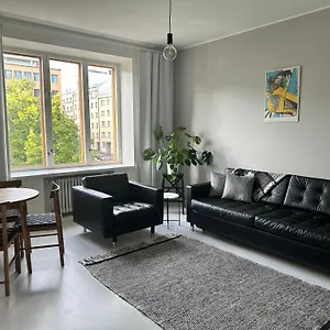 Etelainen Hesperiankatu Apartment