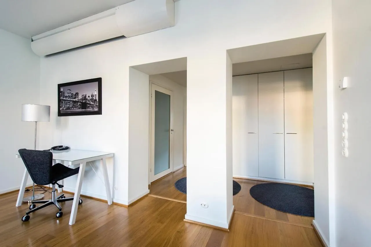 Aalto Toeoeloe Apartment Helsinki