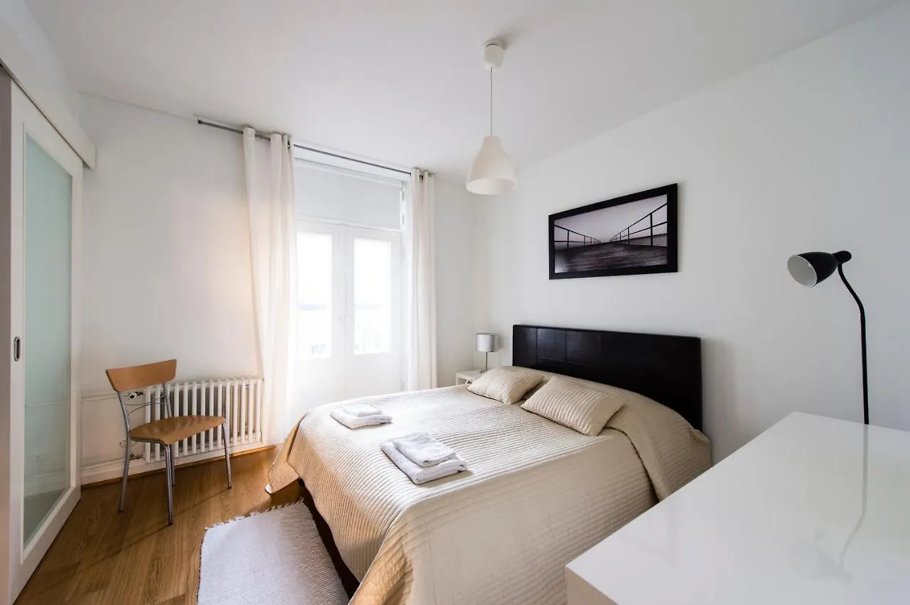 Aalto Toeoeloe Apartment Helsinki