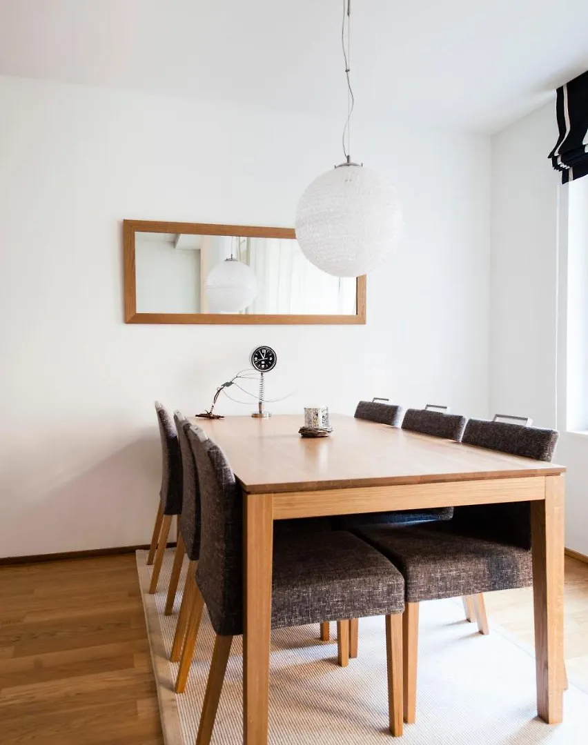 Aalto Toeoeloe 0*, Helsinki Finlandia